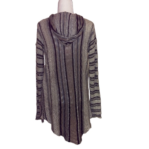 Snails and Cinnamon Baja Type Tunic with Hood - Picture 4 of 7